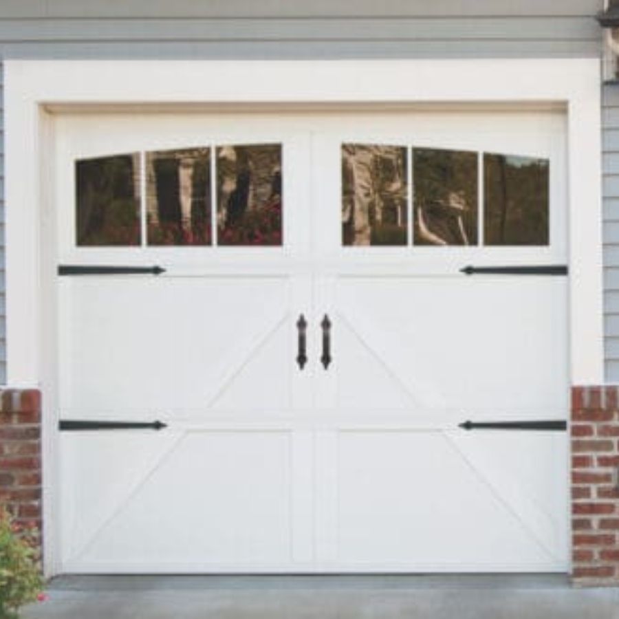 Garage door issues can be a hassle for Pearland homeowners, but we’re here to tackle the most common challenges head-on.