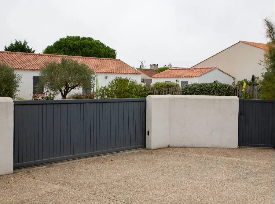 swing and sliding gates
